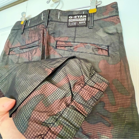 NWT G-Star E Boyfriend Mid Cargo Pants - Silkscreen Ripstop Print - Picture 10 of 16